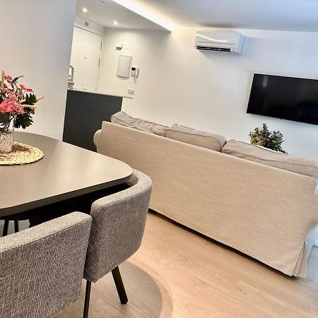 Private Room In A Shared Apartment, Habitacion Privada En Un Apartamento Compartido En Pacifico, マドリード エクステリア 写真
